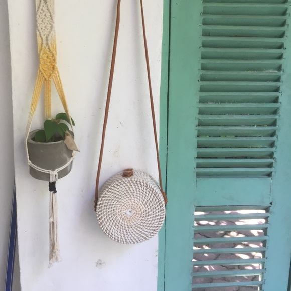 Round rattan woven bag round basket bag Bali bag - Picture 3 of 5